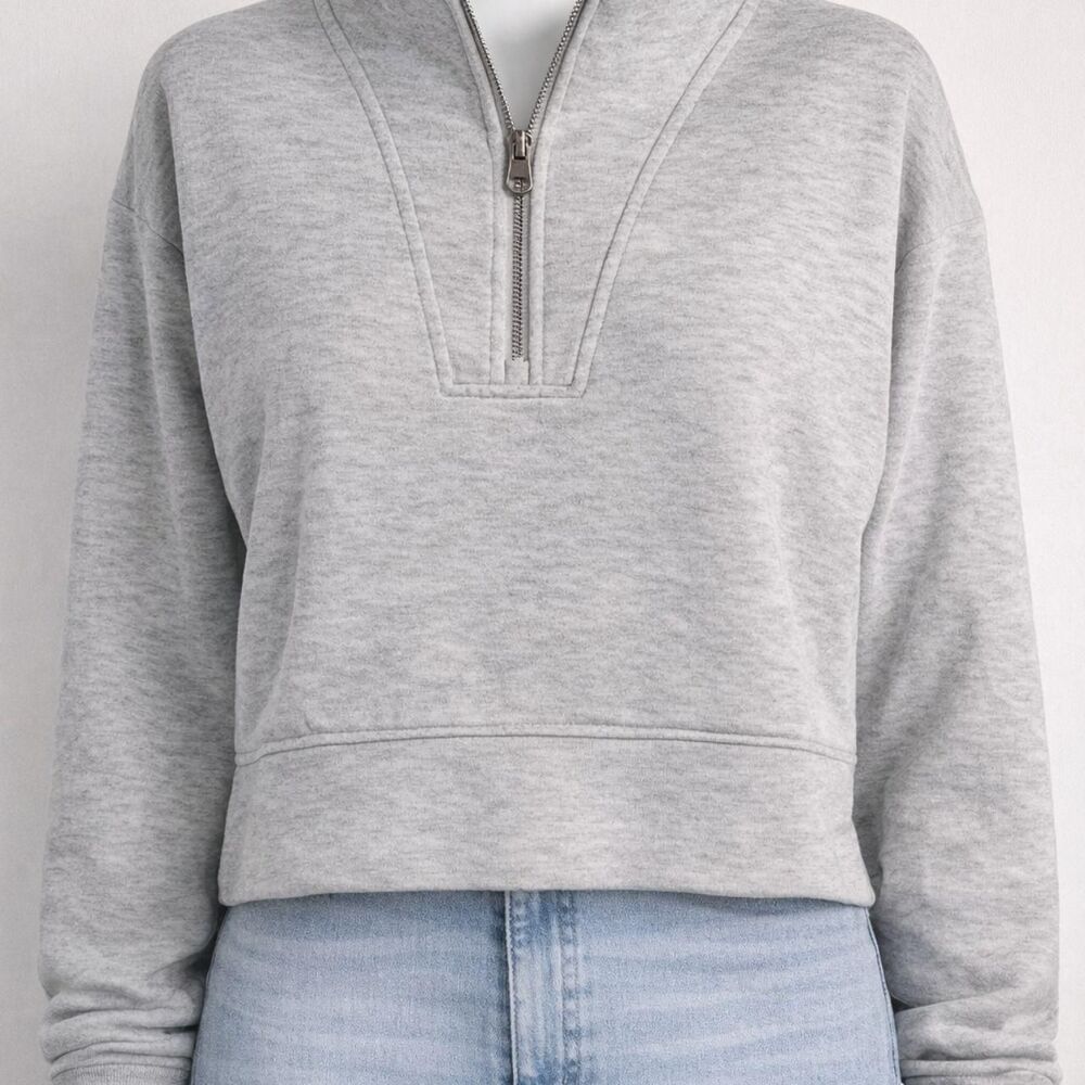 Yogalicious Women's Grey Sweatshirt